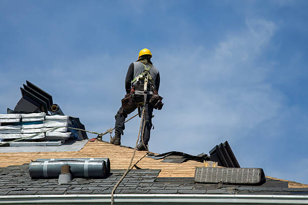 Professional Gutter Installation technician working in New Baltimore, OH
